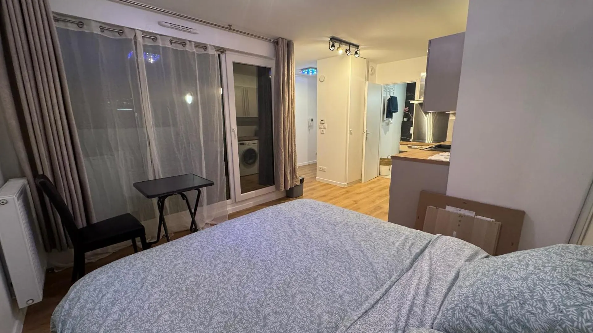 Beau Studio Au Centre-Ville De Nice