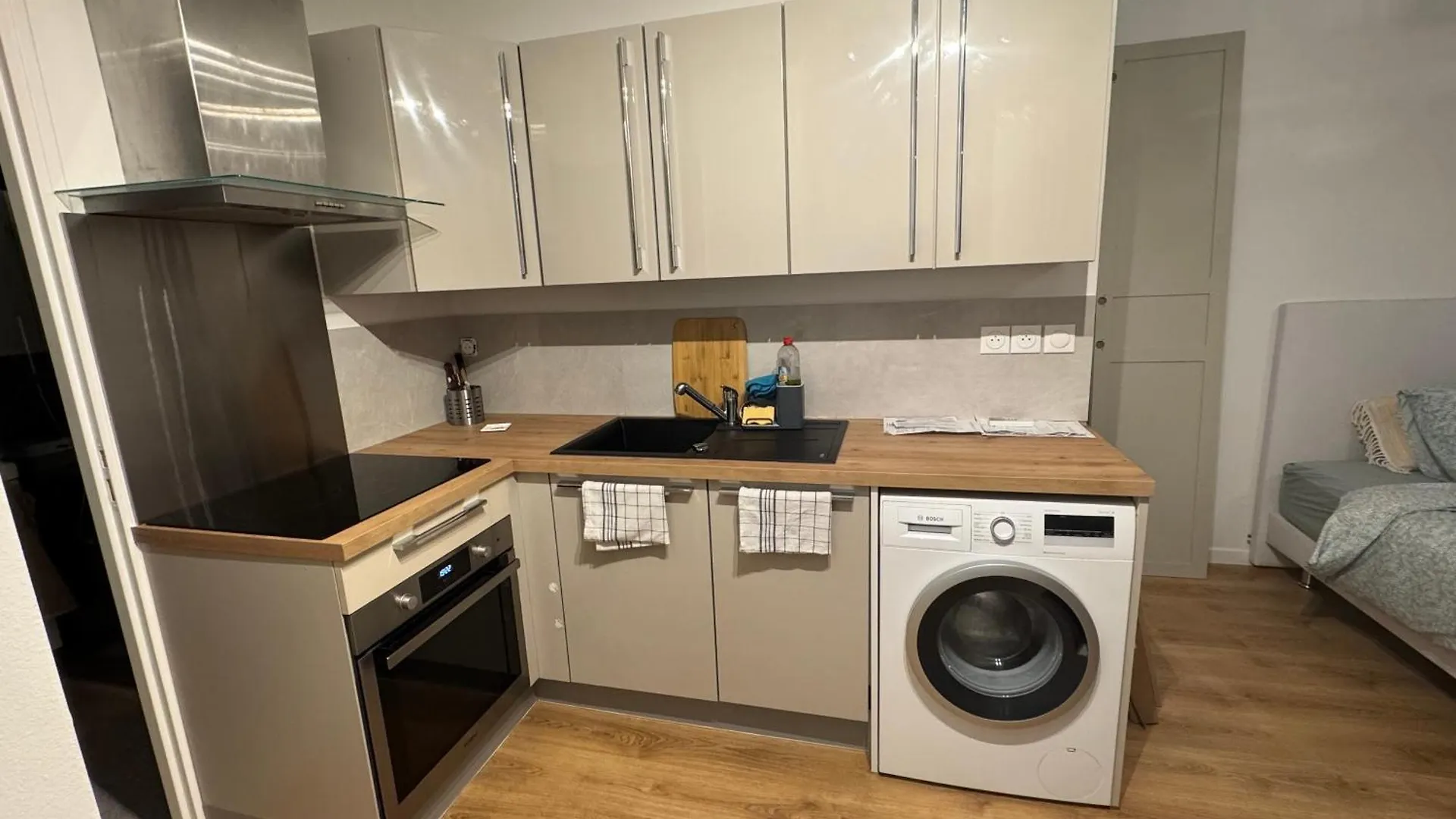 Beau Studio Au Centre-Ville De Nice Apartmán